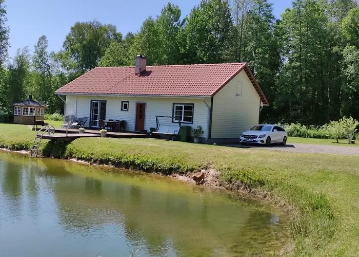 Ninnujarve Private Holiday Puhkemaja *